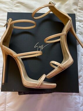 GIUSEPPE ZANOTTI nude high heels
